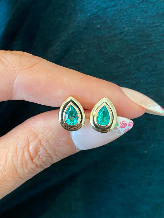 14K Gold Bezel Set Lab Emerald Pear Stud Earrings – 0.80 CTW
