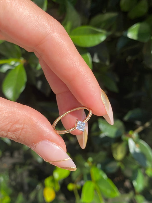 14k diamond coil ring size 6.5