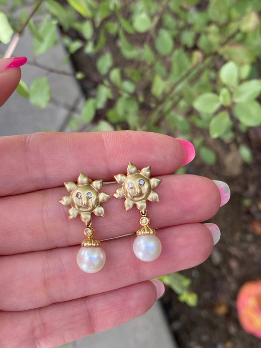 18k brushed diamond sun pearl earrings