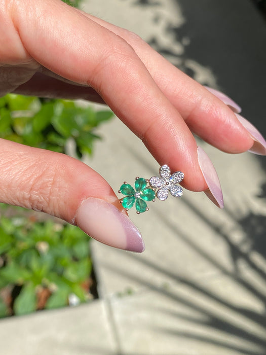 14K Emerald & Diamond Flower Ring