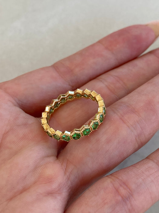 14K Gold Tsavorite Garnet Hexagon Eternity Ring with Milgrain Detail