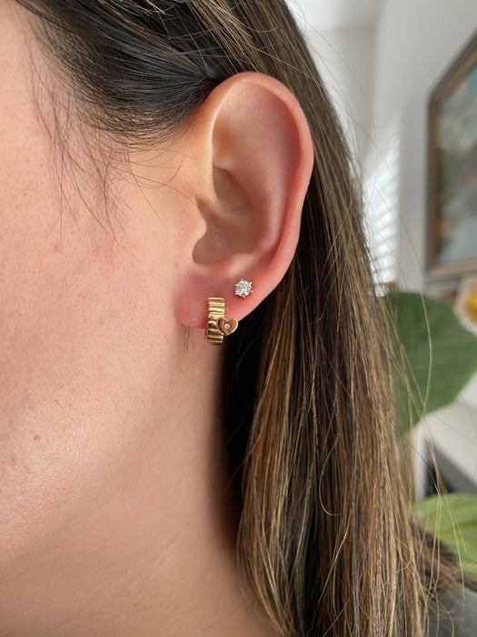14K Gold Ribbed Diamond Heart Huggie Earrings