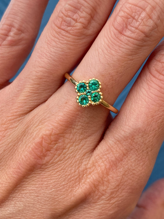 18K Gold Emerald Flower Ring