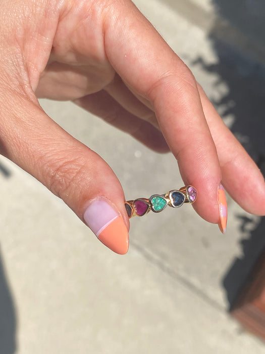 14k bezel set rainbow heart ring size 6.5
