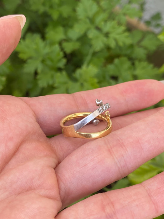 Vintage Platinum 900 & 18K Diamond Crossover Ring – 0.59 TCW Natural Diamonds – Size 6.25