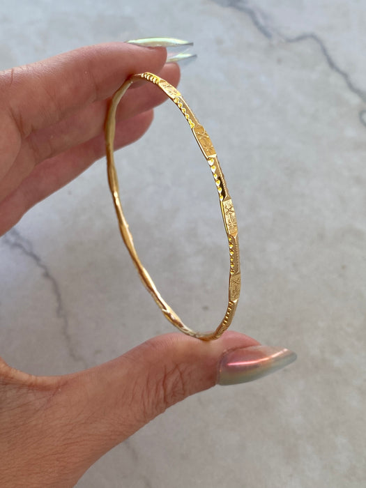 Vintage 18K Textured Palm Tree & Sword Bangle Bracelet