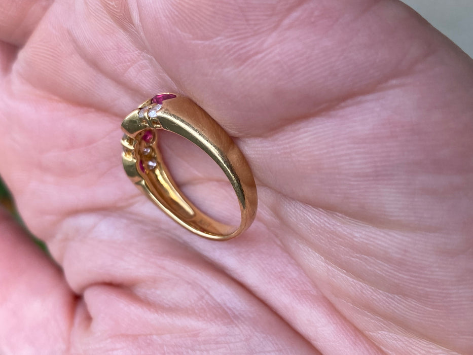 Vintage 18K Ruby and Diamond Swirl Ring – Marquise Rubies – 0.74 TCW Rubies – Size 6