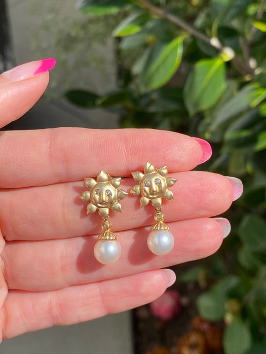 18k brushed diamond sun pearl earrings