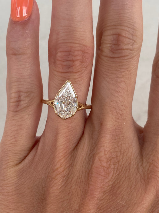 14K Gold IGI Certified Lab Diamond Pear Ring – 2.99 Carat