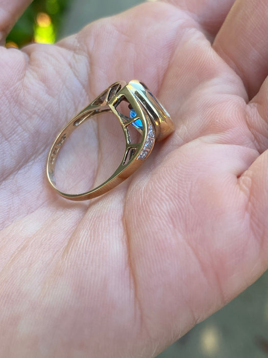 Vintage 14K Gold Sky Blue Topaz & Diamond Bezel Set Ring – Size 7.5