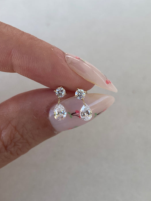 14K Lab Diamond Invisible Set Drop Pear Earrings – 0.78 CTW
