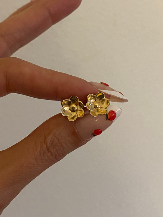 14K Gold Flower Stud Earrings