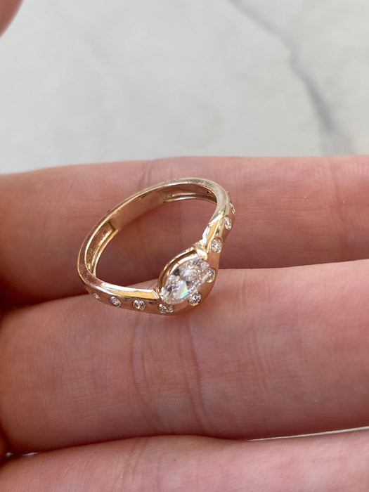 14K Gold Wavy Diamond Band with Flush-Set Marquise & Round Diamonds