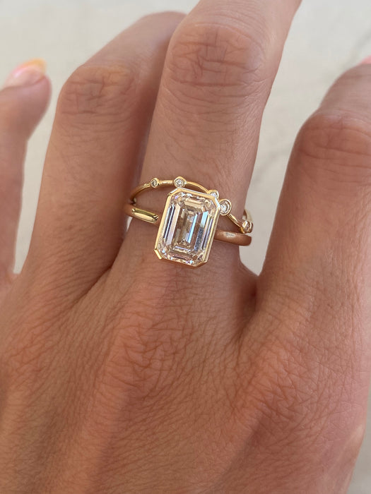 14K Gold Curved Lab Diamond Station Band Ring