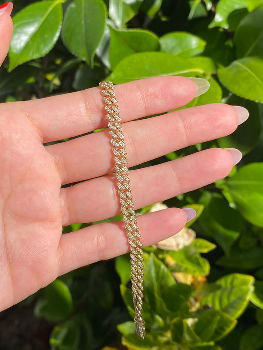 14k diamond curb bracelet 6.75”