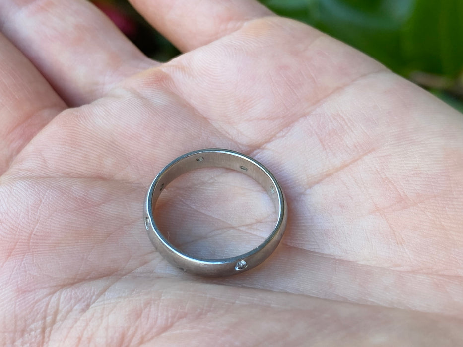 14k white gold diamond etoile eternity ring size 6.75