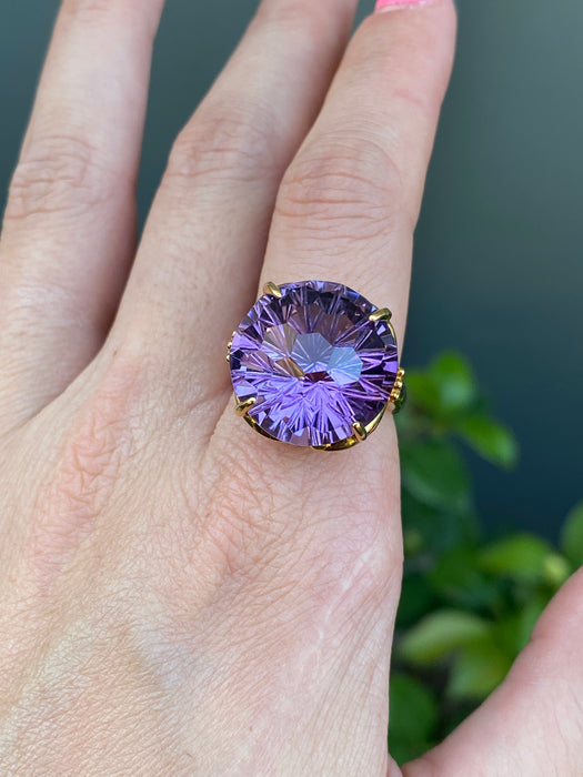 18k amethyst ring size 7.5