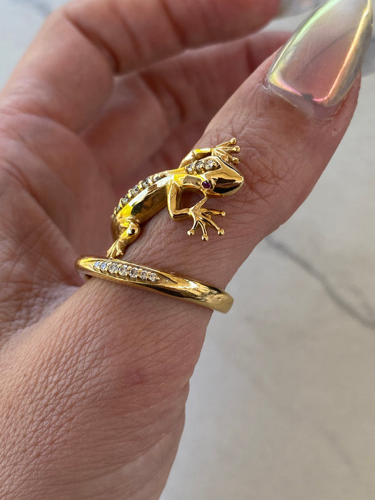 Vintage 18K Gold Diamond & Ruby Lizard Spiral Ring