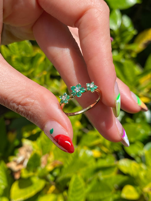 14k emerald and diamond flower ring size 6.5