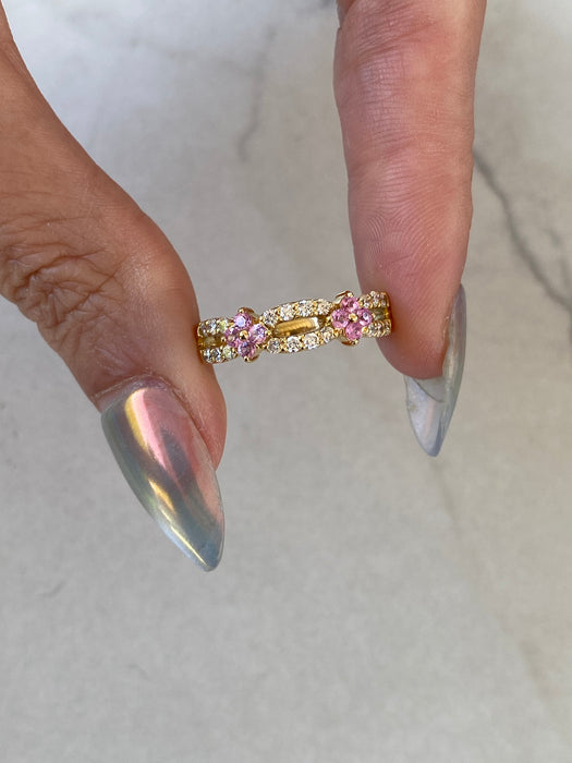 Vintage 18K Gold Pink Sapphire Flower & Diamond Double Row Ring