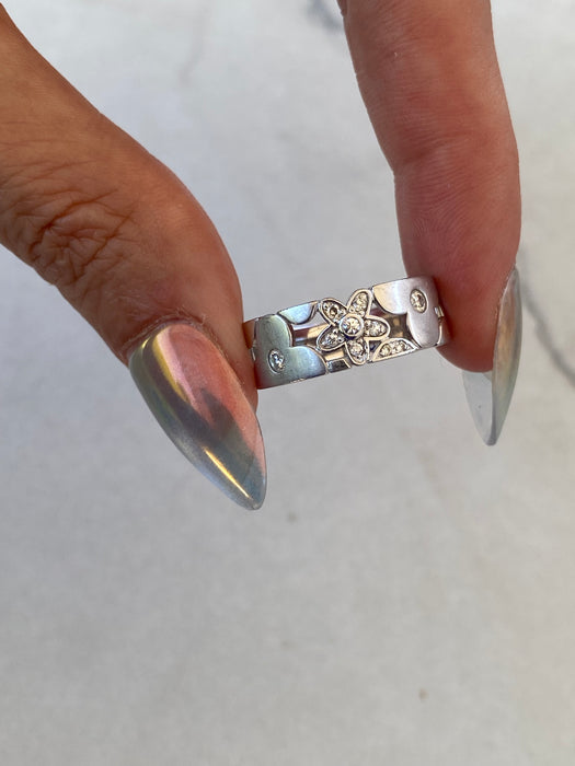 Vintage Platinum 900 Diamond Flower Ring – Size 6.25