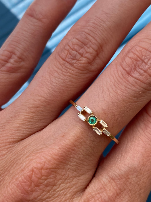 14K Gold Emerald & Diamond Ring