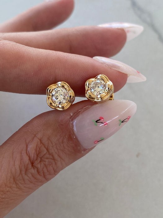 14K 1 TCW Lab Diamond Flower Stud Earrings