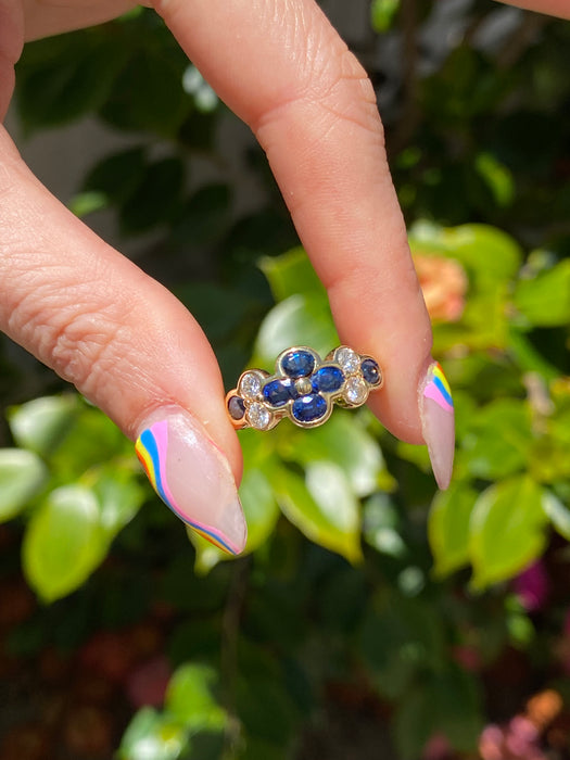 18k blue sapphire and diamond flower ring size 5