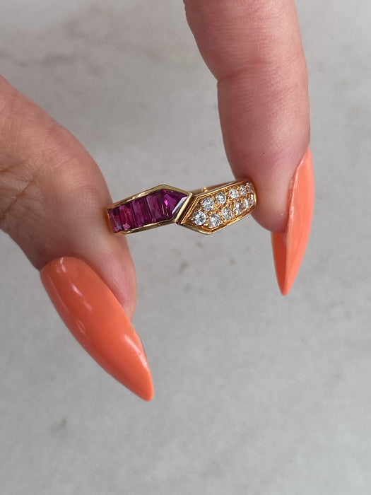 Vintage 18K Gold Ruby & Diamond Bypass Ring | Arrow Motif | Size 6.75