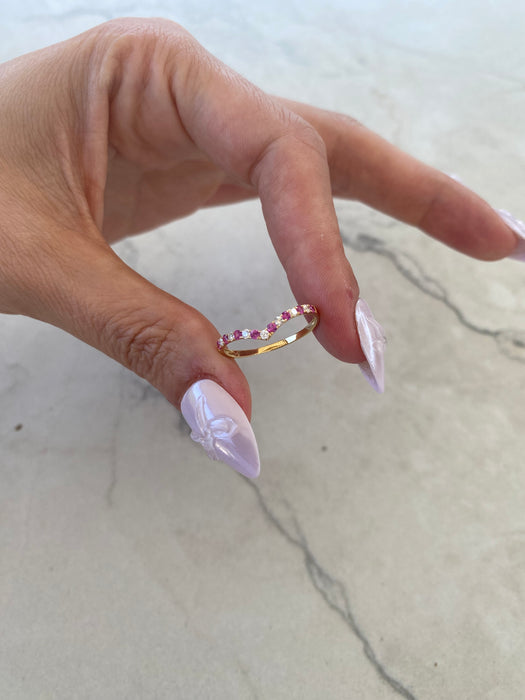 18K Gold Diamond & Ruby Chevron Ring | Size 7.25