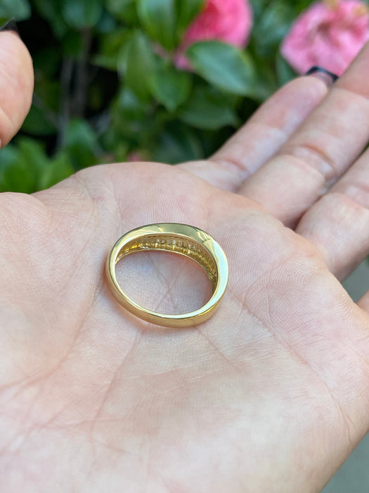 18k wavy diamond baguette ring size 6.75