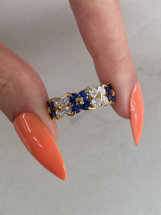 Vintage 18K Gold Blue Sapphire & Diamond Flower Ring | 2.21 TCW | Size 5