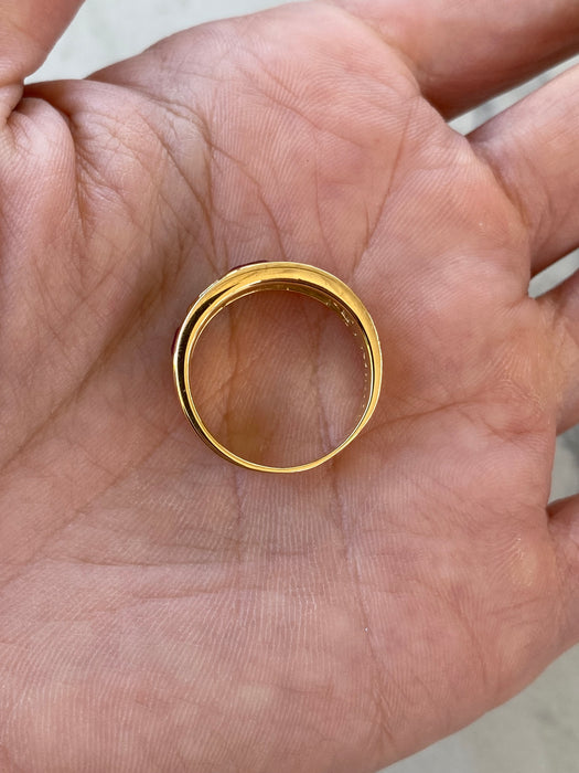 Vintage 18K Gold Bezel-Set Ruby & Diamond Ring