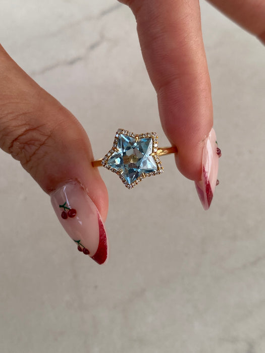 18K Gold Blue Topaz & Diamond Star Halo Ring