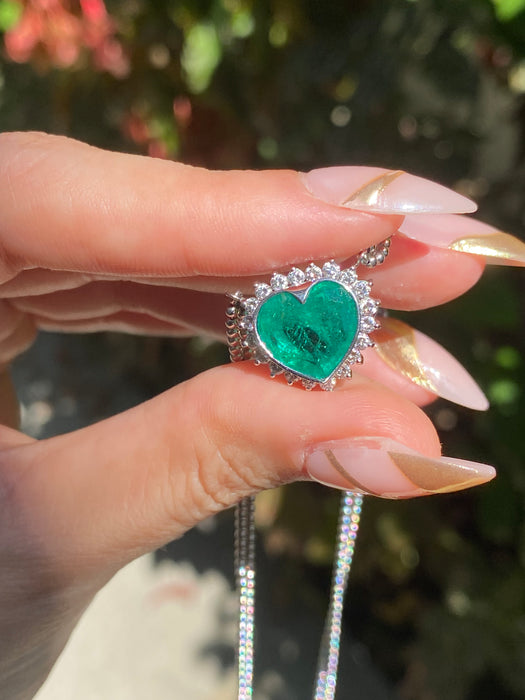 Platinum 850 bezel set 3.5 carat emerald heart and diamond bead necklace