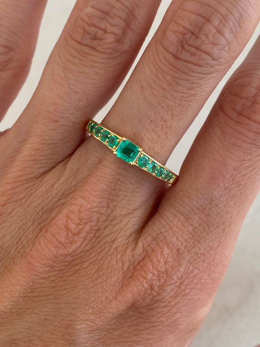 Vintage 18K Natural Emerald Ring