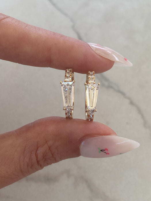 14K 2.1 TCW Tapered Baguette Round Lab Diamond Huggie Earrings