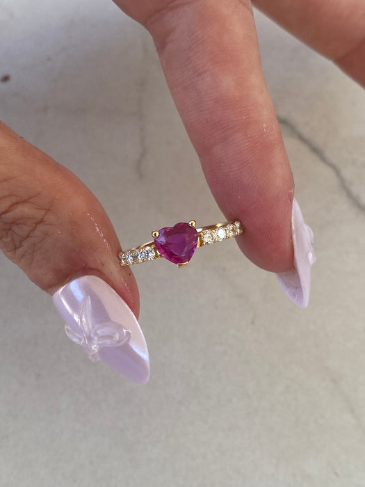 Vintage 18K Ruby Heart & Diamond Ring
