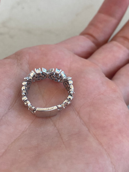 Vintage 18K White Gold Flexible Diamond Flower Ring