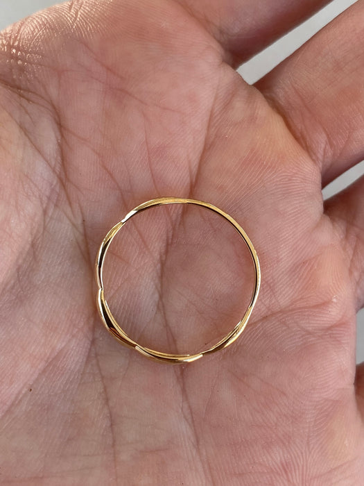 14K Gold Scalloped Diamond Ring