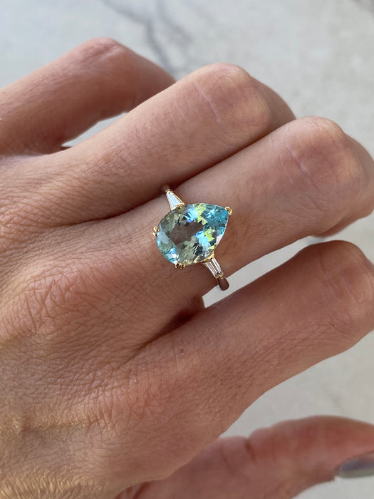 Vintage Platinum 900 & 18K Gold Aquamarine Diamond Ring