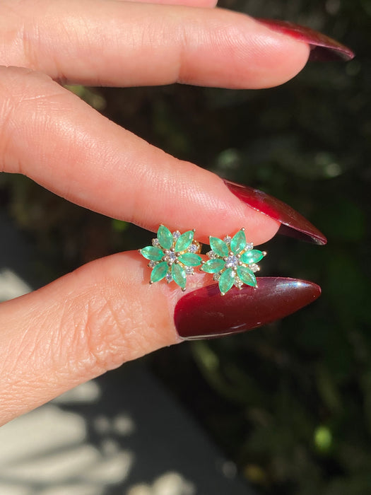 14k emerald diamond flower stud earrings