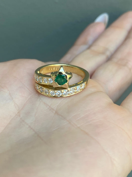 Vintage 18K Gold Emerald & Diamond Star Ring – Shooting Star