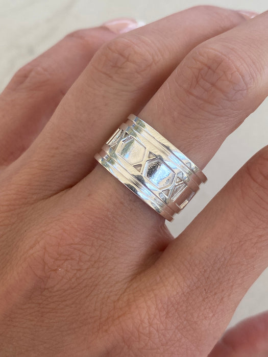 Vintage Tiffany & Co. Atlas Ring in Sterling Silver | Size 7 | 1995