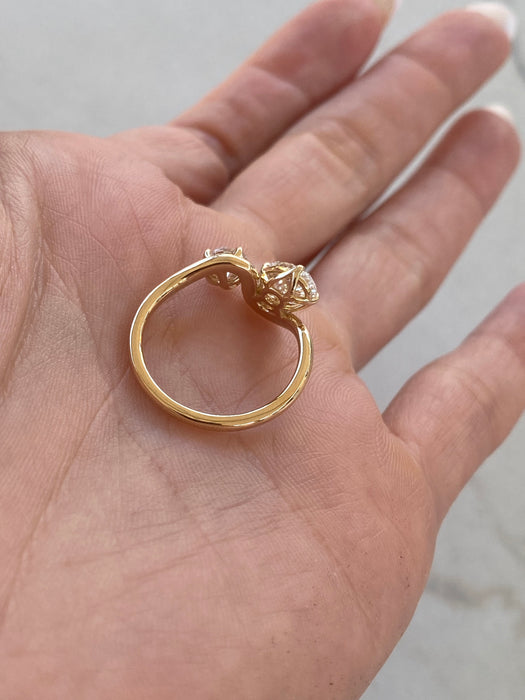 14K Curved 1.63ct Oval & Round Lab Diamond Ring