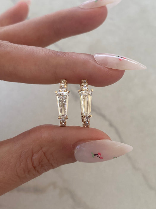 14K 2.1 TCW Tapered Baguette Round Lab Diamond Huggie Earrings
