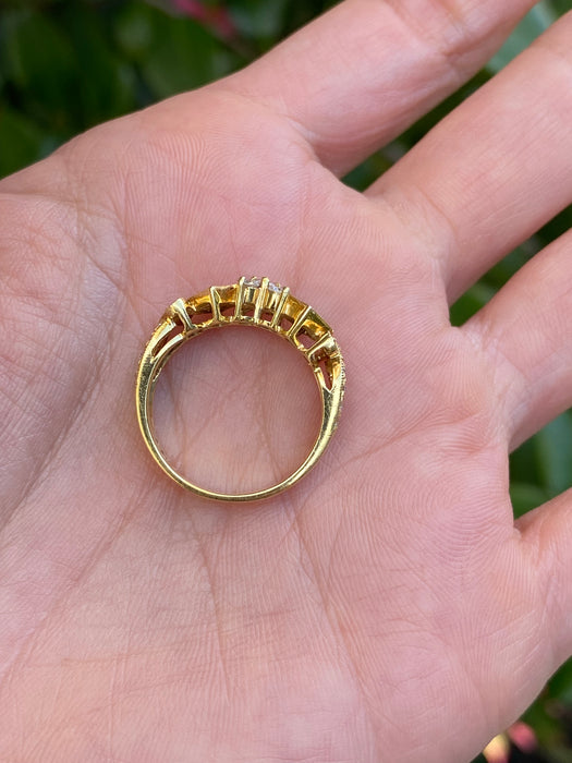 Vintage 18k Gold Invisible Set Princess Cut Diamond & Round Diamond Ring Size 6.25