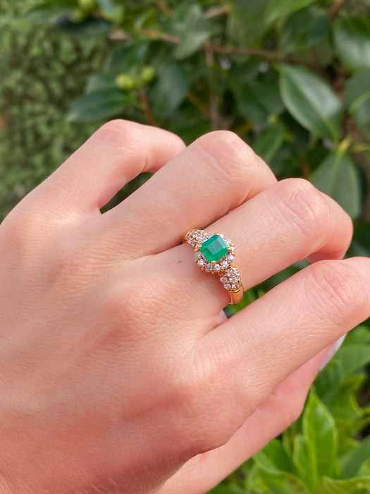 18k emerald and diamond ring size 6.5