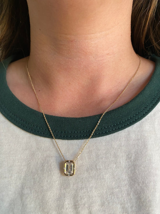 14K Gold 1.51ct Emerald Cut Lab Diamond Bezel Pendant Necklace – IGI Certified