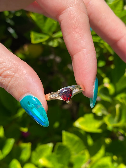 10k garnet diamond ring size 7.25